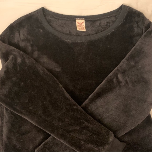 Thick Plush Black Sweater - Picture 2 of 8